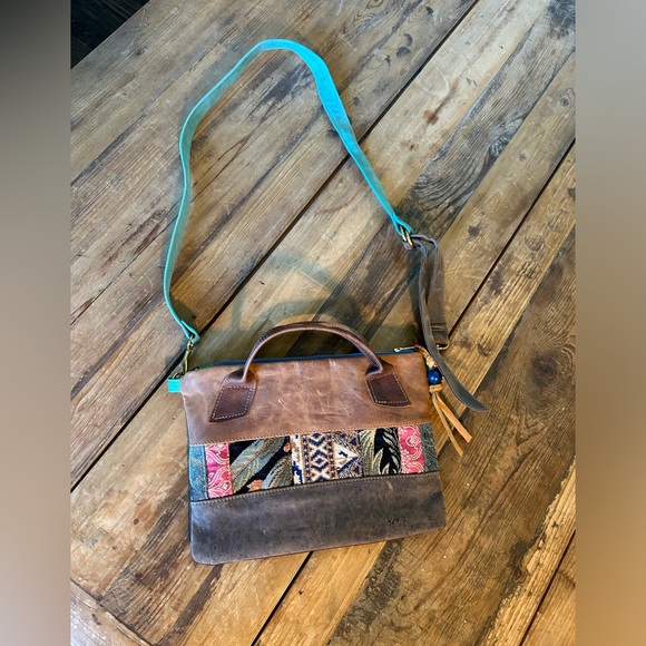 Rebyc One Of A Kind Crossbody Bag - Picture 2 of 4